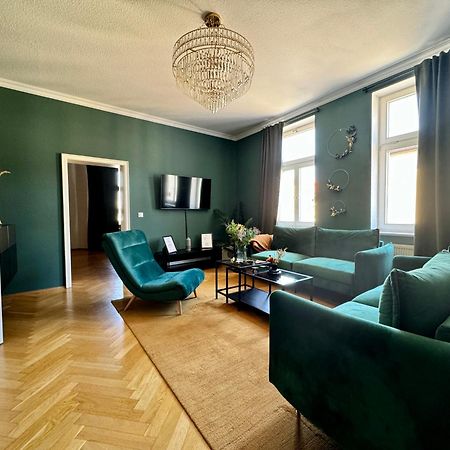 Rebelrents #4 Design Trifft Komfort - Einzigartiges Ferienapartment In Der Nahe Des Hauptbahnhofs Halle  المظهر الخارجي الصورة