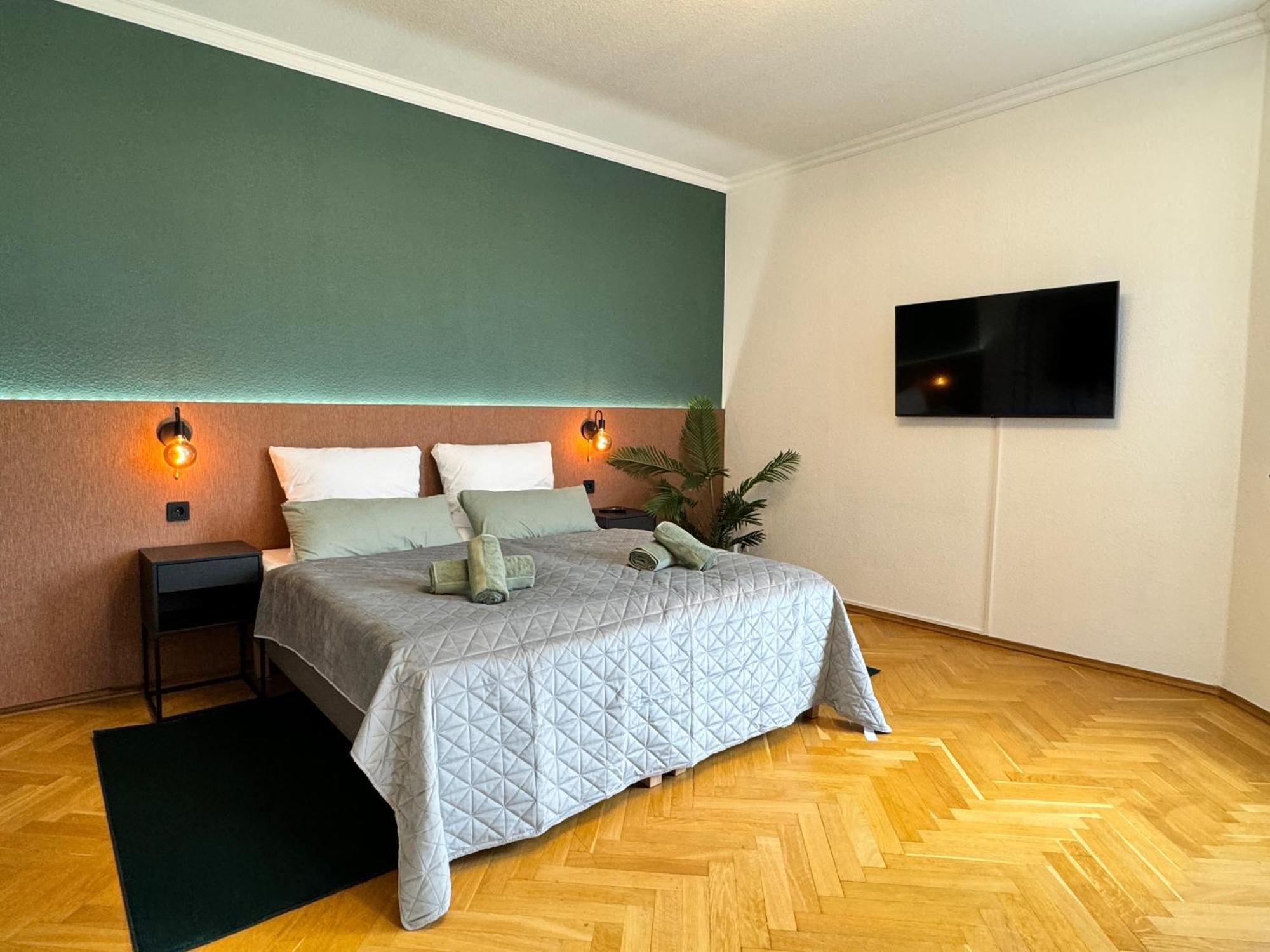Rebelrents #4 Design Trifft Komfort - Einzigartiges Ferienapartment In Der Nahe Des Hauptbahnhofs Halle  المظهر الخارجي الصورة