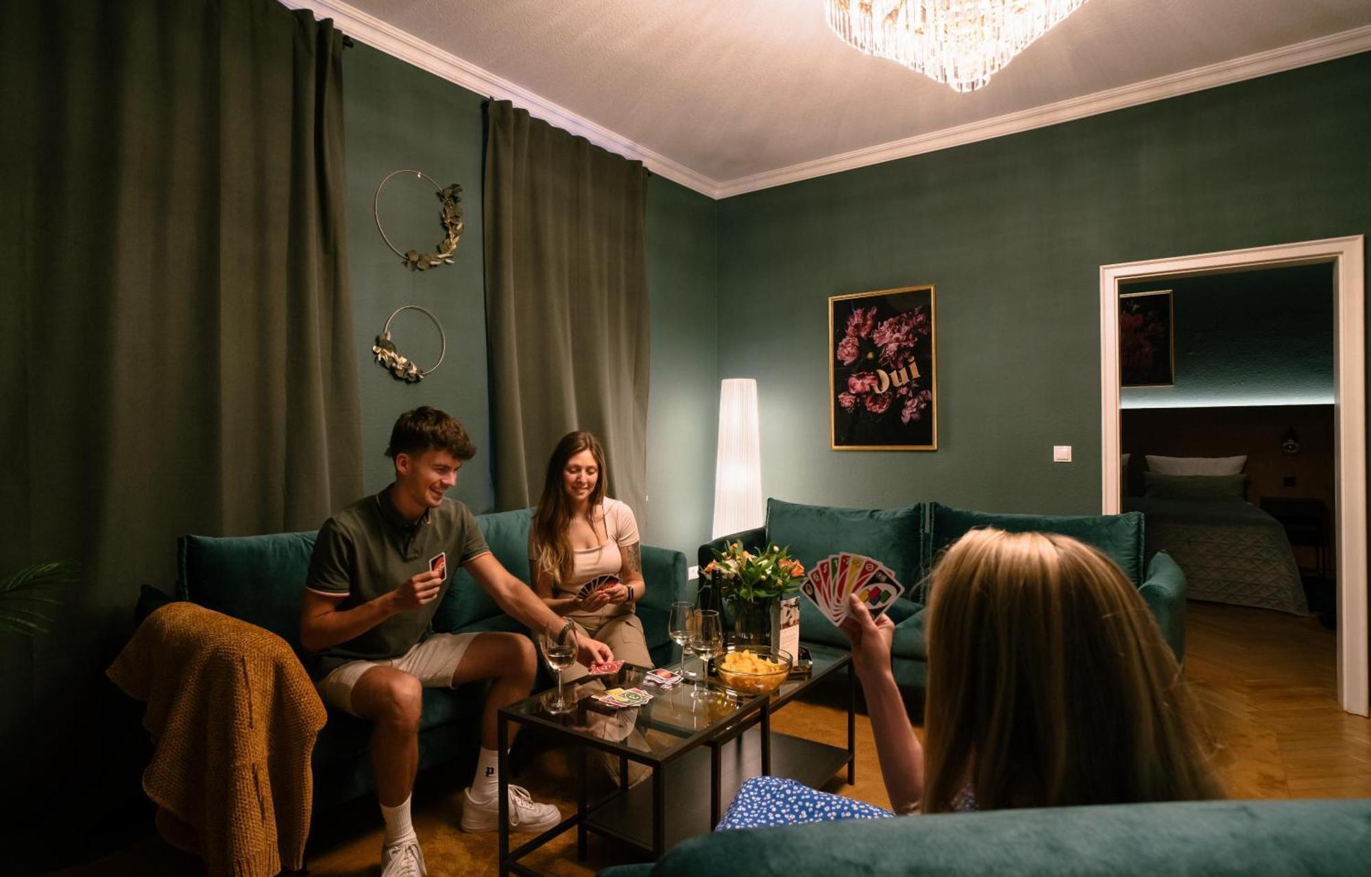 Rebelrents #4 Design Trifft Komfort - Einzigartiges Ferienapartment In Der Nahe Des Hauptbahnhofs Halle  المظهر الخارجي الصورة